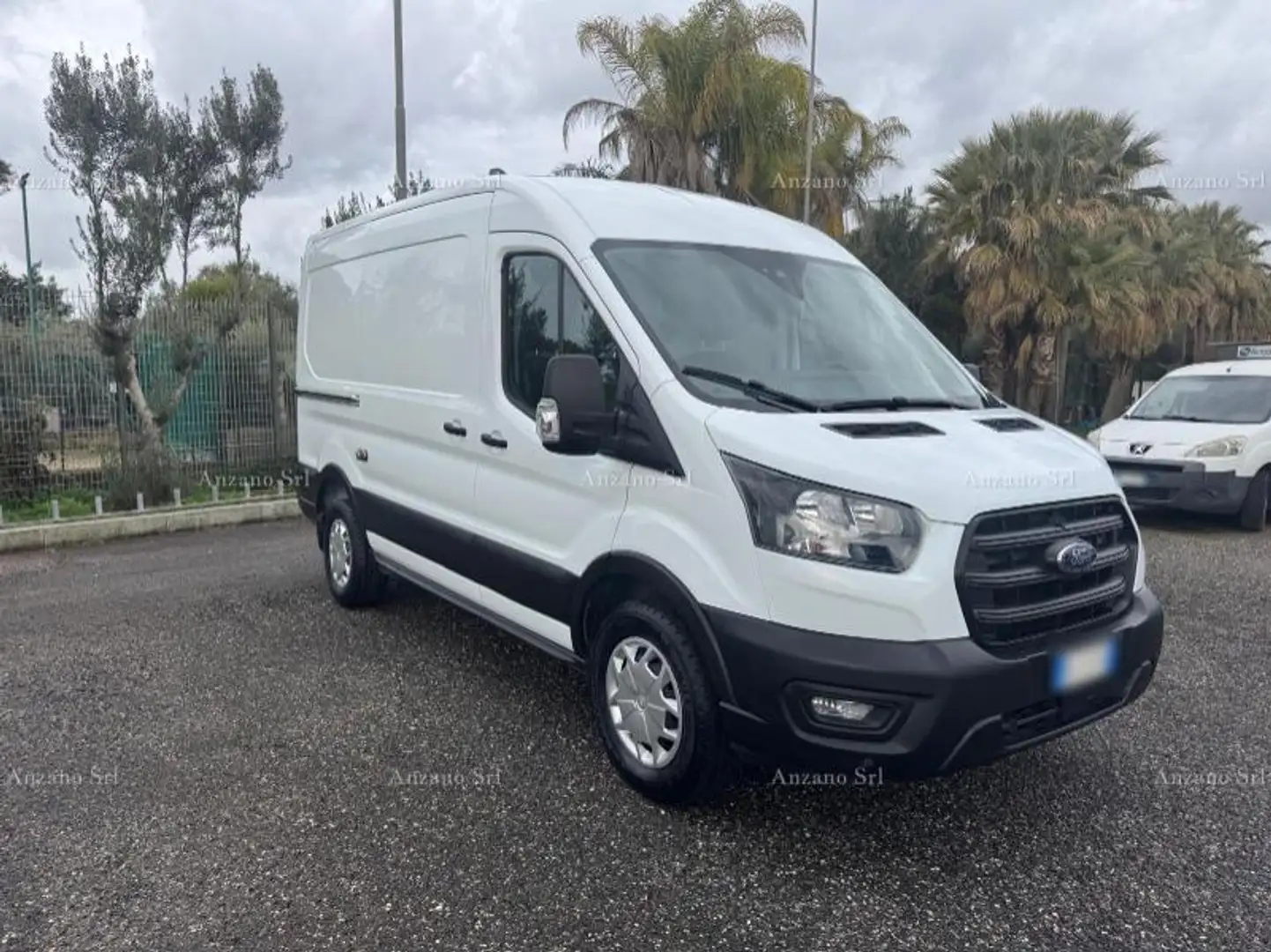 Ford Transit 330 2.0 tdci 130cv trend L2H2 E6.2 Bianco - 1