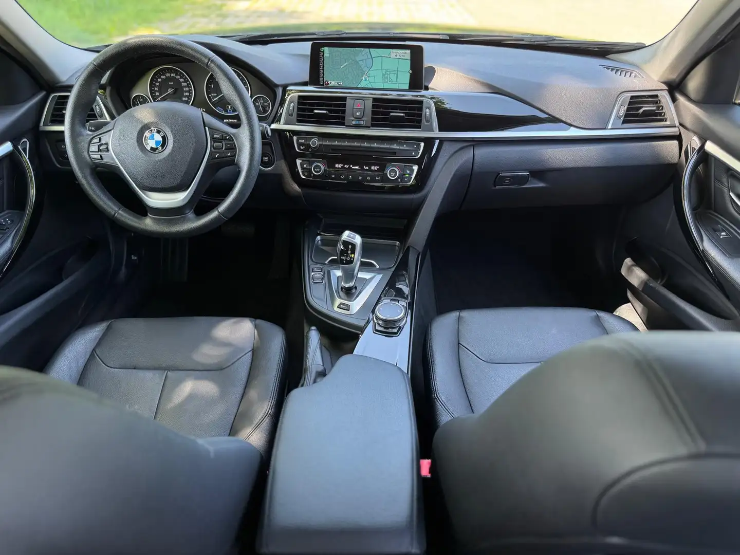 BMW 330 3-serie 330e AUTOMAAT High Executive, lederen inte Grau - 2