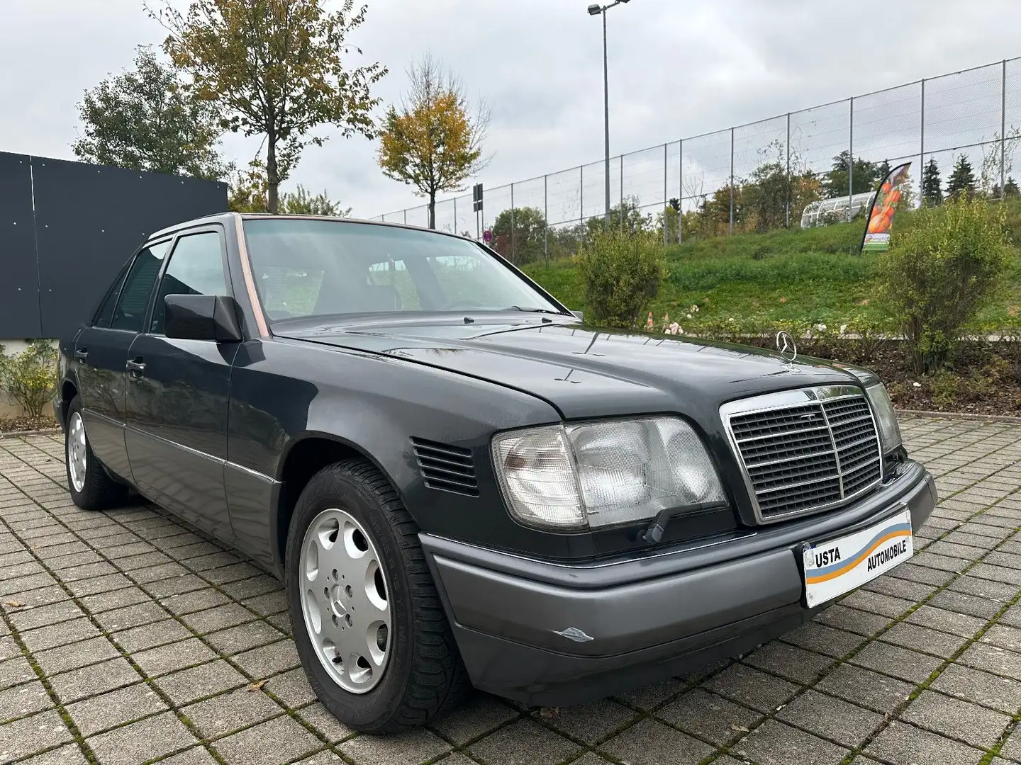Mercedes-Benz 250 TurboDiesel/2.HAND/Automatik/SSD Noir - 2