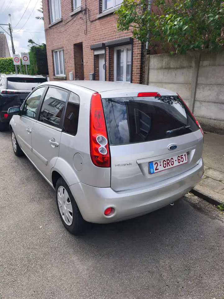 Ford Fiesta 1.3i Fun, foto 6