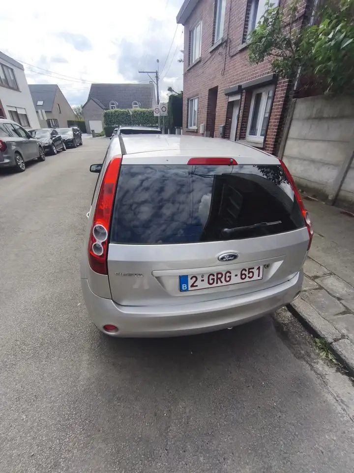 Ford Fiesta 1.3i Fun, foto 5