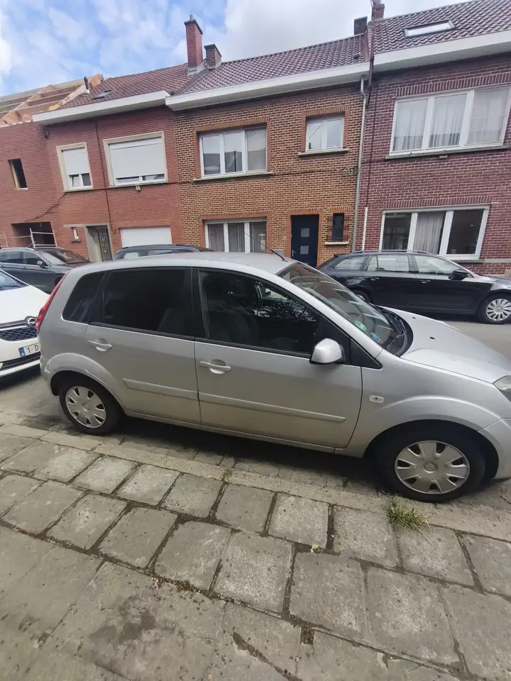 Ford Fiesta 1.3i Fun, foto 3