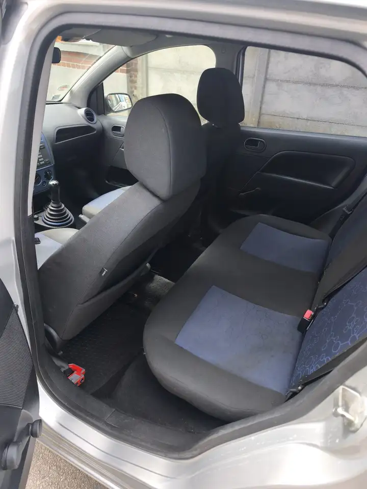 Ford Fiesta 1.3i Fun, foto 7