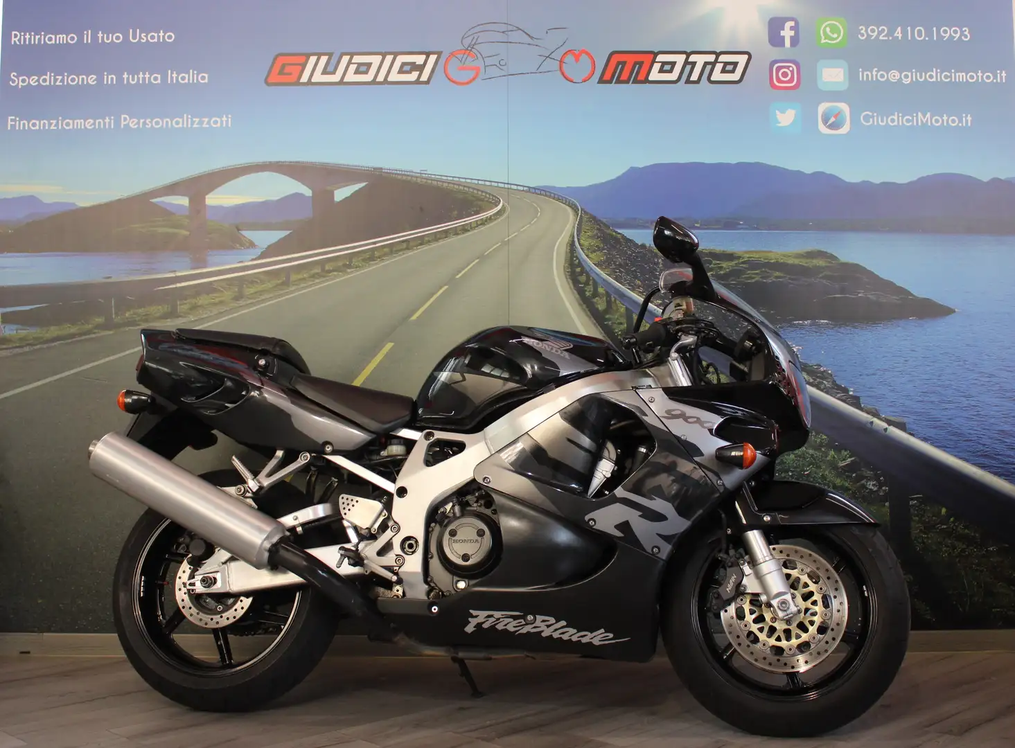Honda CBR 900 RR - 1998 - KM 53497 Zwart - 1