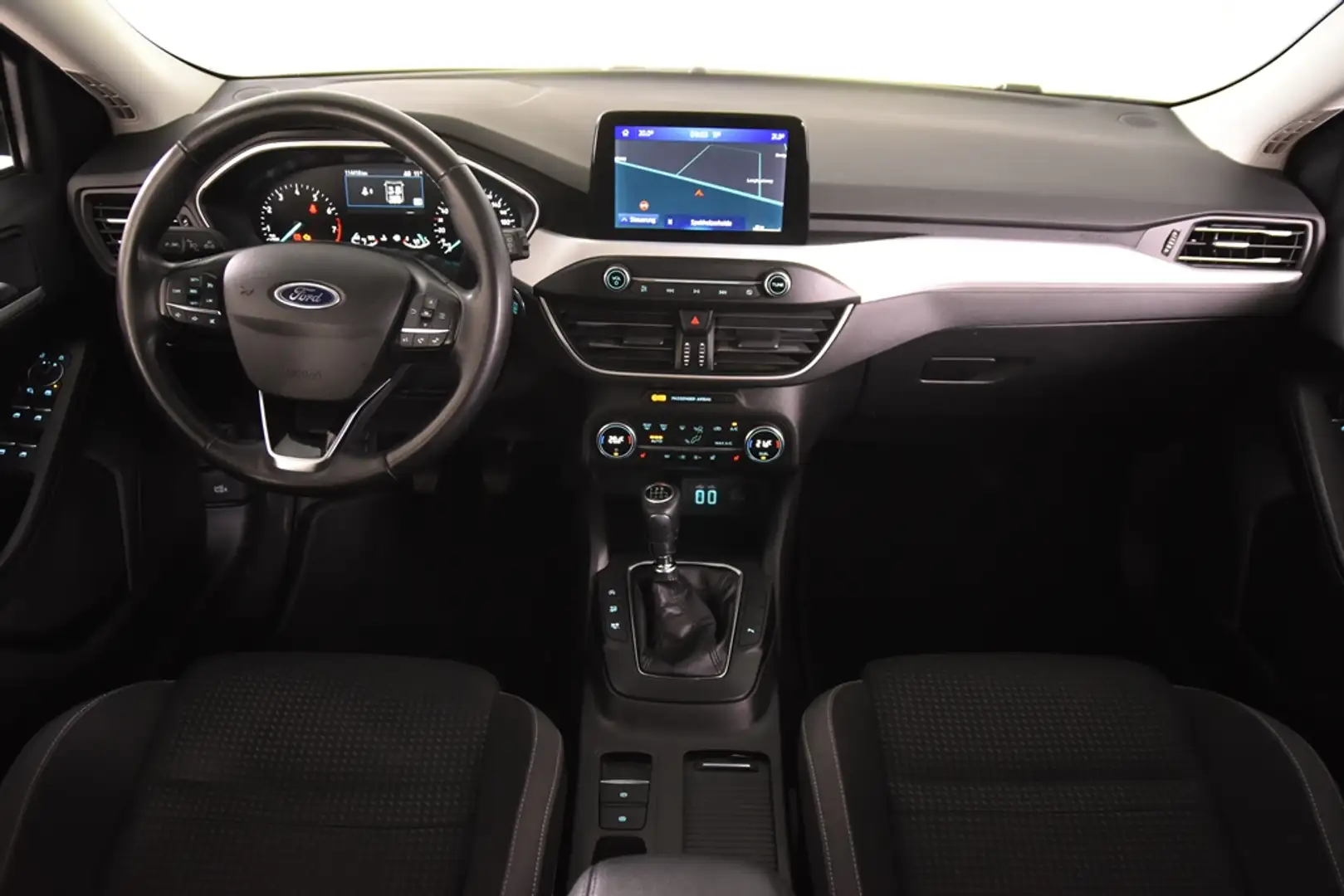 Ford Focus Wagon 1.0 EcoBoost Active X *Keyless*Navigatie* Blauw - 2