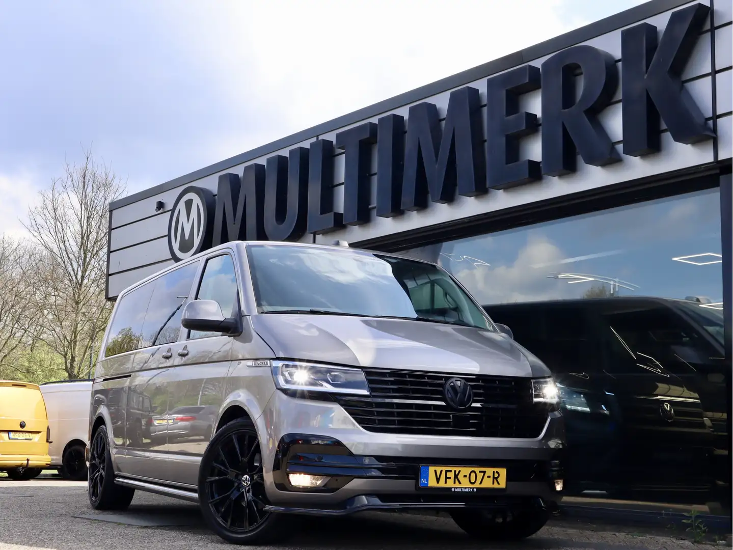 Volkswagen T6 Transporter 2.0 TDI 150PK DSG DIGITALE COCKPIT LUXE DUBBELE CA Amarillo - 1