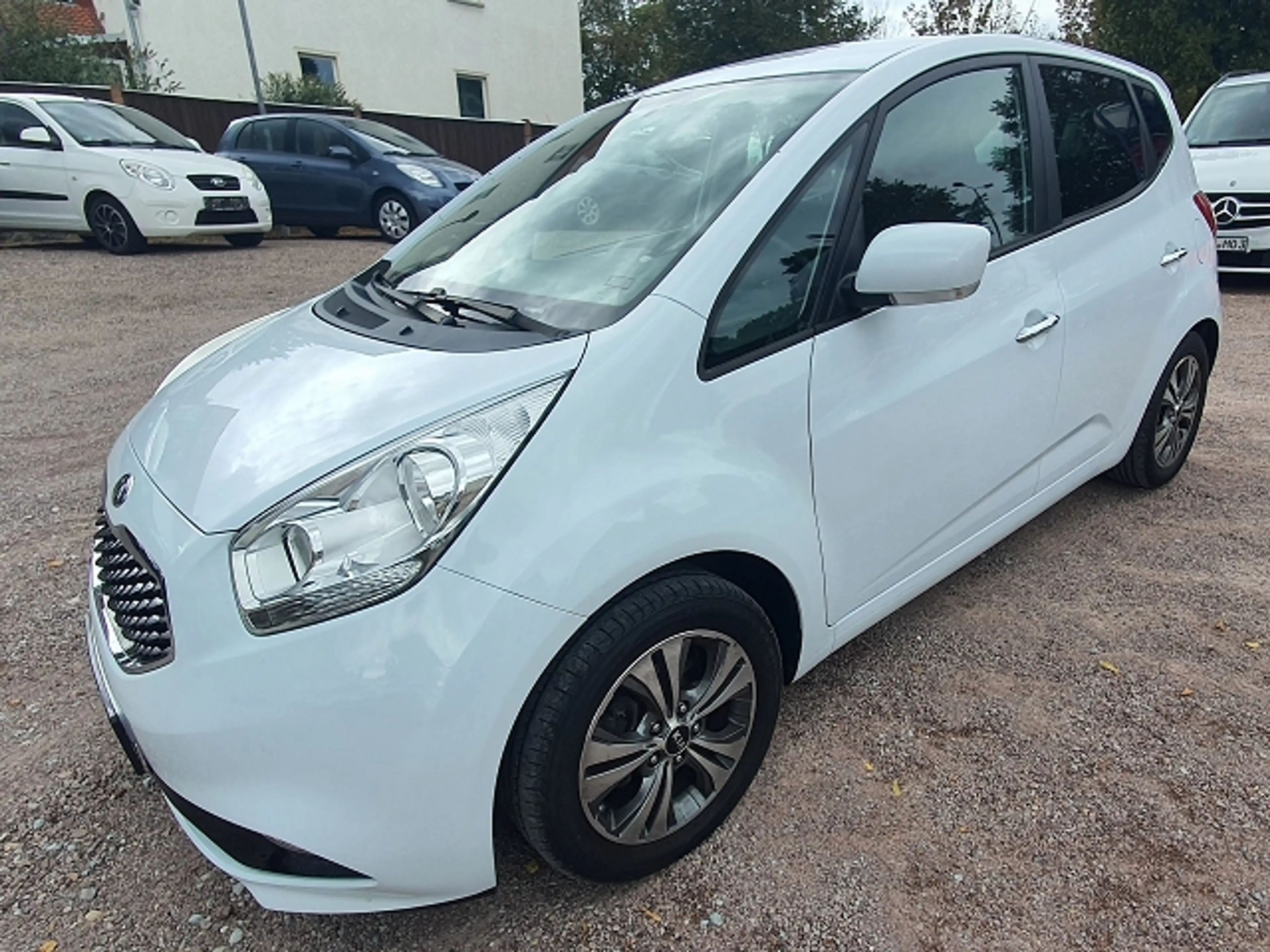 Kia Venga Venga Diesel 1.6 CRDi 128 Vision*TÜV NEU*SERVICE NEU*