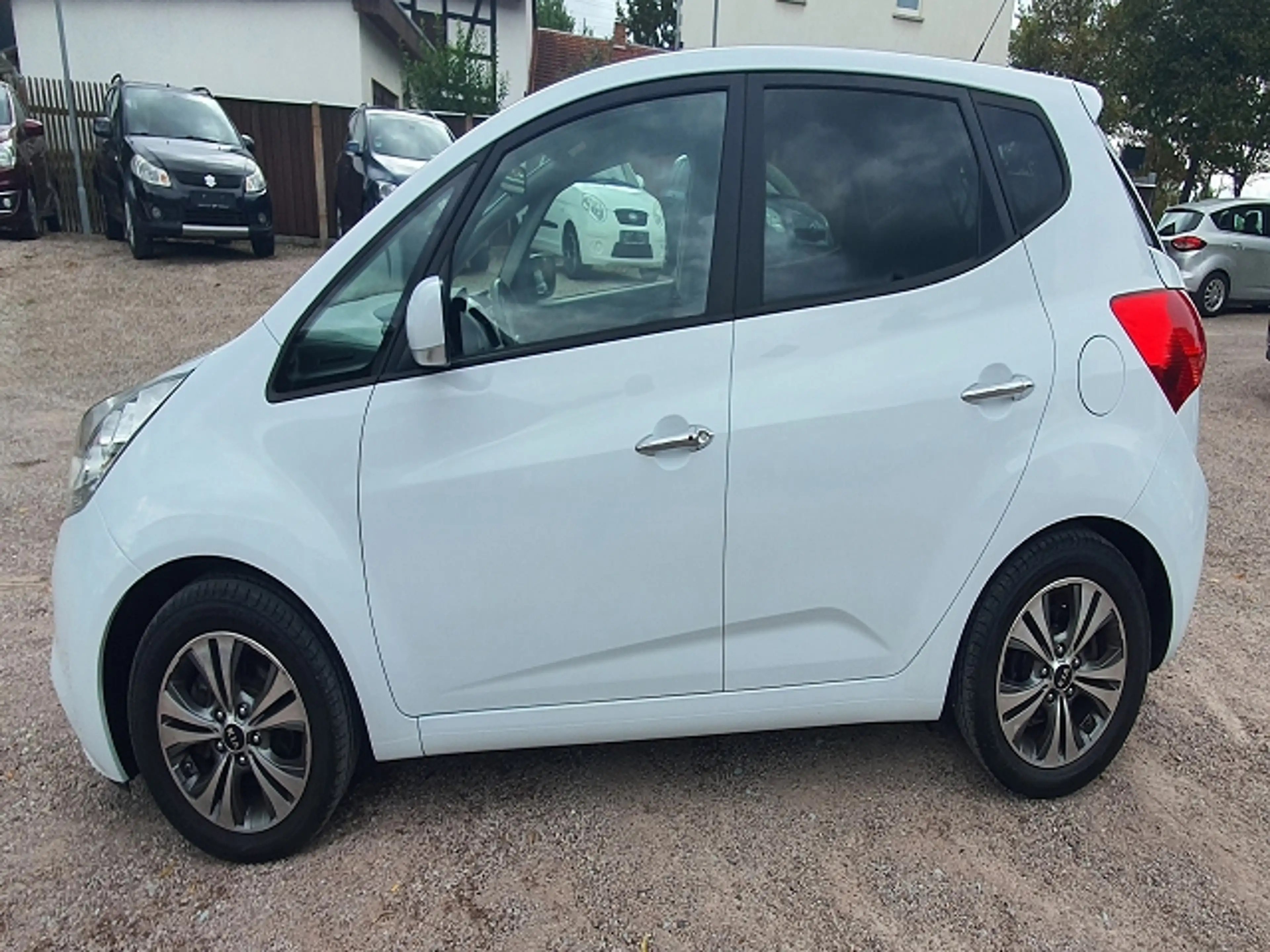 Kia Venga Venga Diesel 1.6 CRDi 128 Vision*TÜV NEU*SERVICE NEU* — photo 3