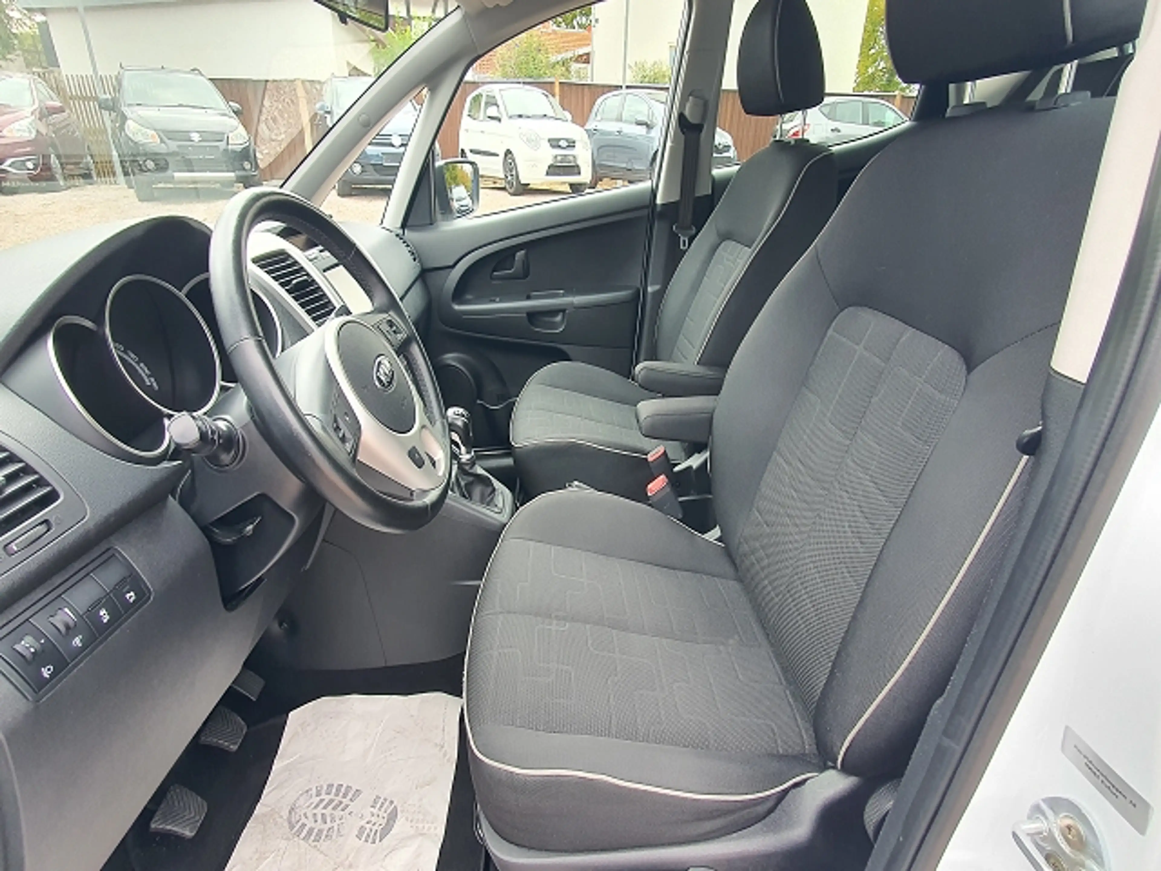 Kia Venga Venga Diesel 1.6 CRDi 128 Vision*TÜV NEU*SERVICE NEU* — photo 12
