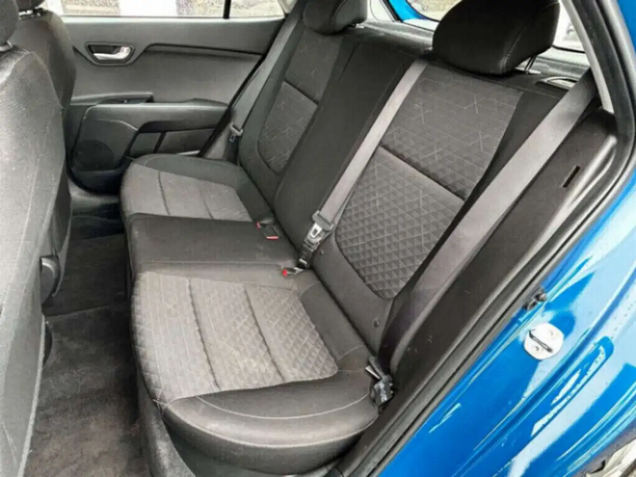 Kia Rio снимка Kia Rio