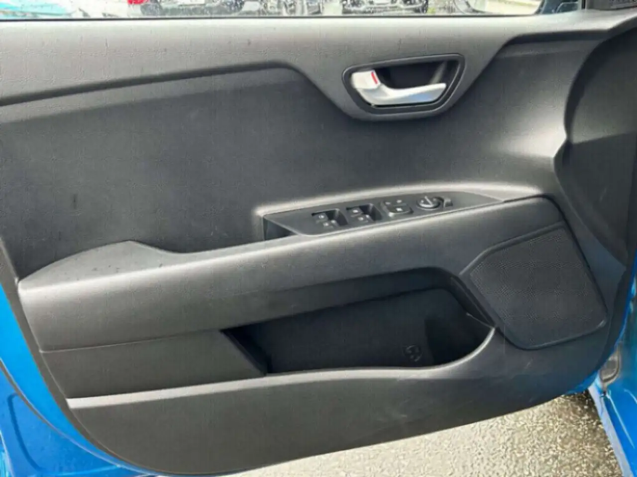 Kia Rio снимка Kia Rio
