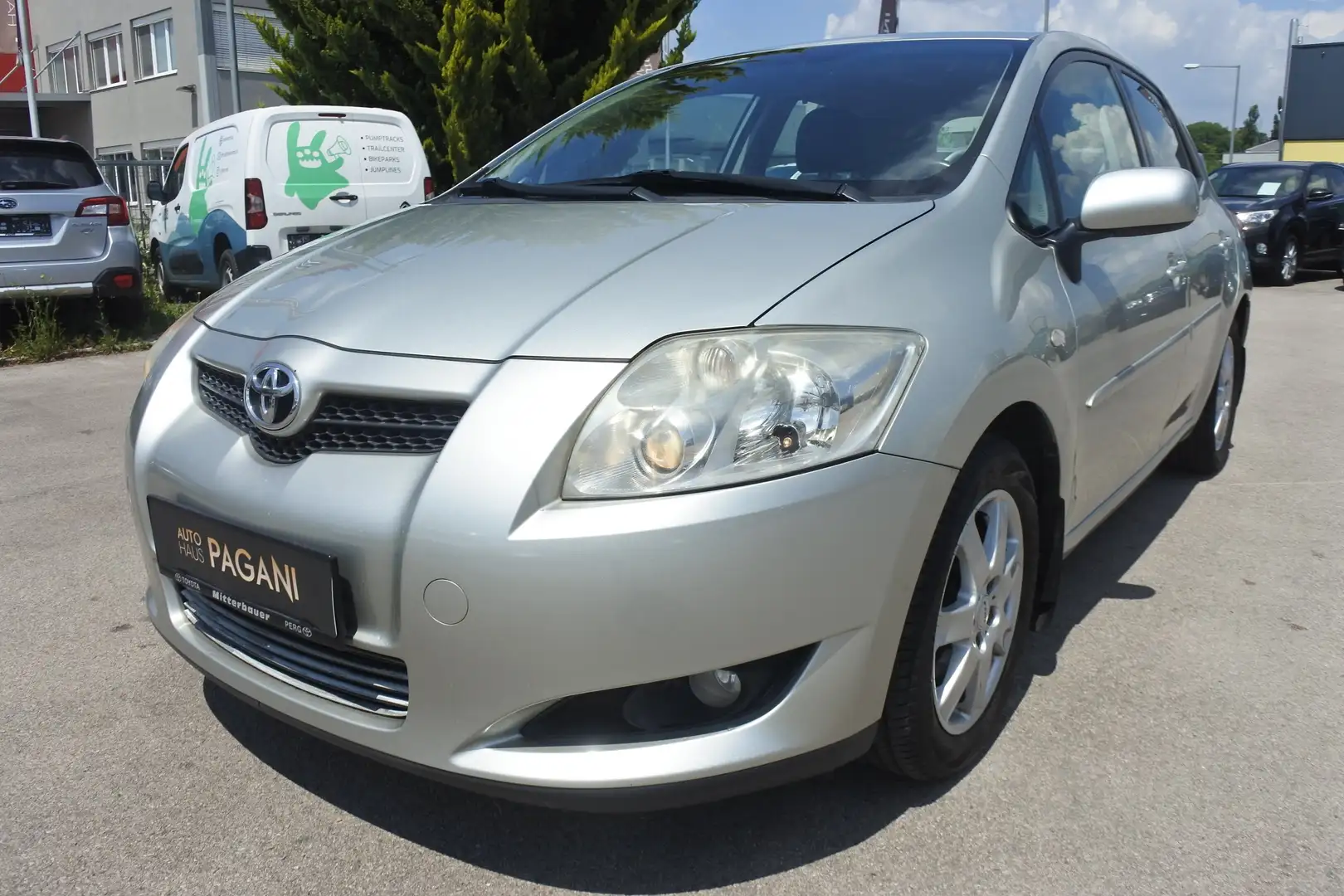 Toyota Auris Auris 1,6 Dual VVT-i Automatik Silber - 2