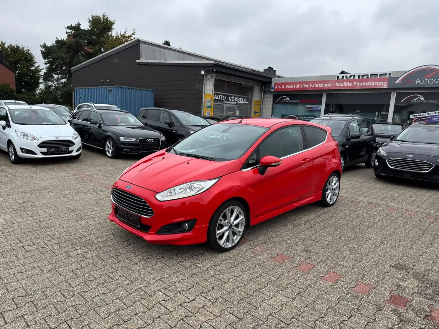 Ford Fiesta Titanium SPORTPAKET Sitzhz Navi Multifkt Rot - 1