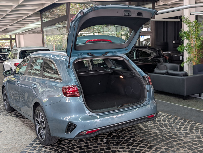 Kia Ceed / cee'd 1.5 SW T-GDI Spirit SCC JBL KAM 7J — photo 14