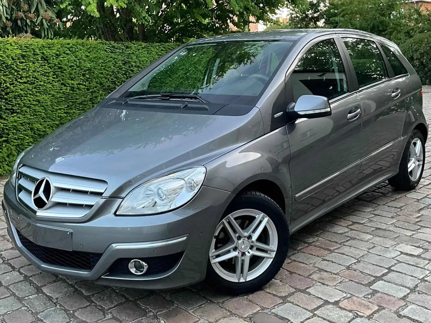 Mercedes-Benz B 160 B 160 BlueEFFICIENCY  ### 86000 km ### Grijs - 1