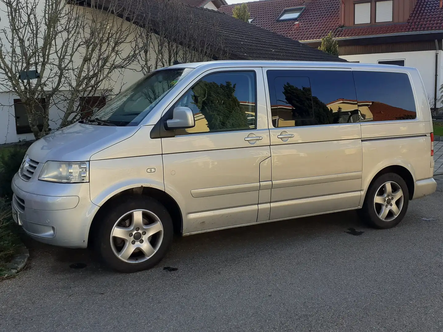 Volkswagen T5 Multivan Multivan Business Autm. Silber - 1