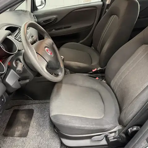 Fiat Punto view 9