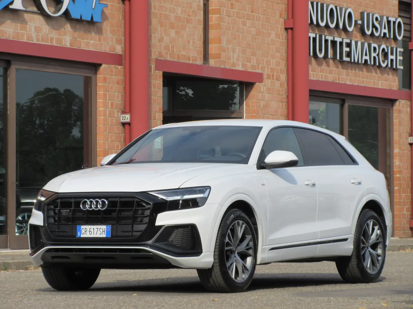 Audi Q8 50 3.0 tdi mhev Sport quattro tiptronic Bianco - 1