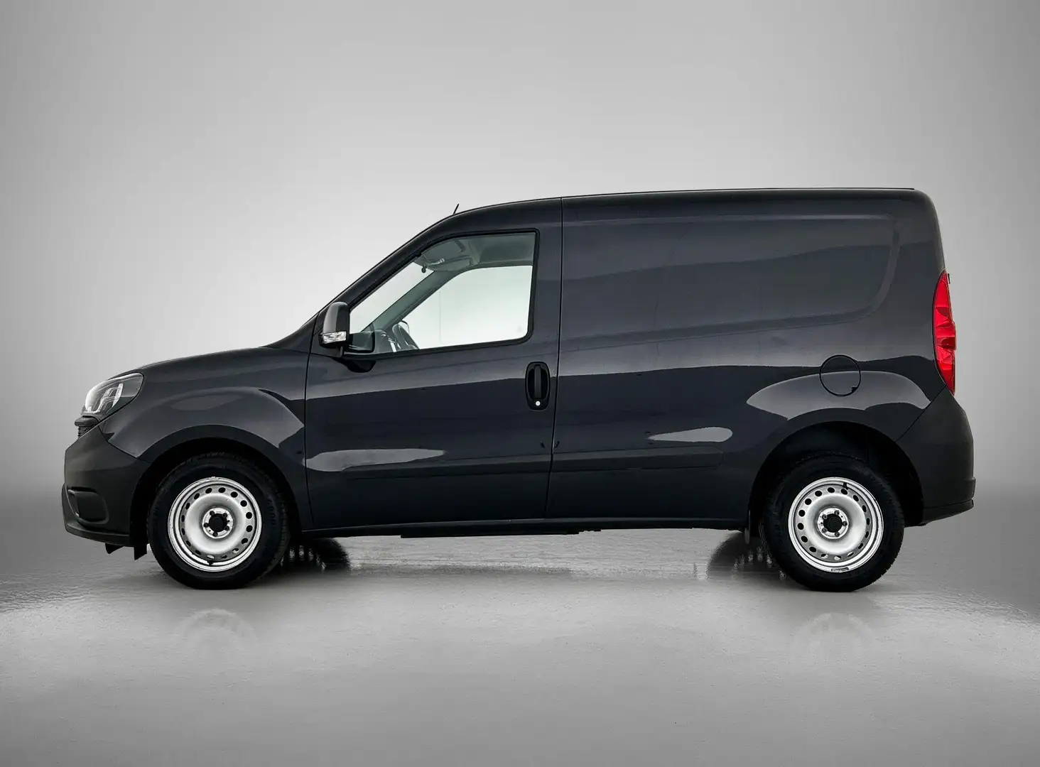 Fiat Doblo Cargo 1.6 MJ L1H1 Zwart - 2