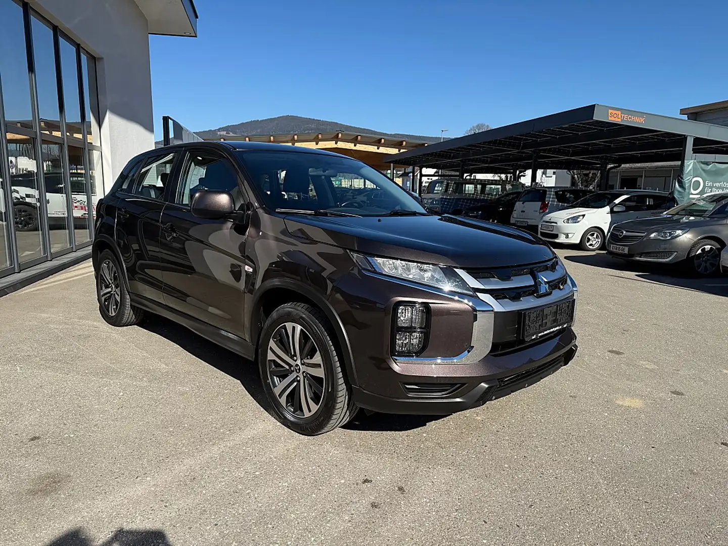 Mitsubishi ASX 2,0 MIVEC Inform Plus AWD CVT Aut. Standheizung Braun - 2