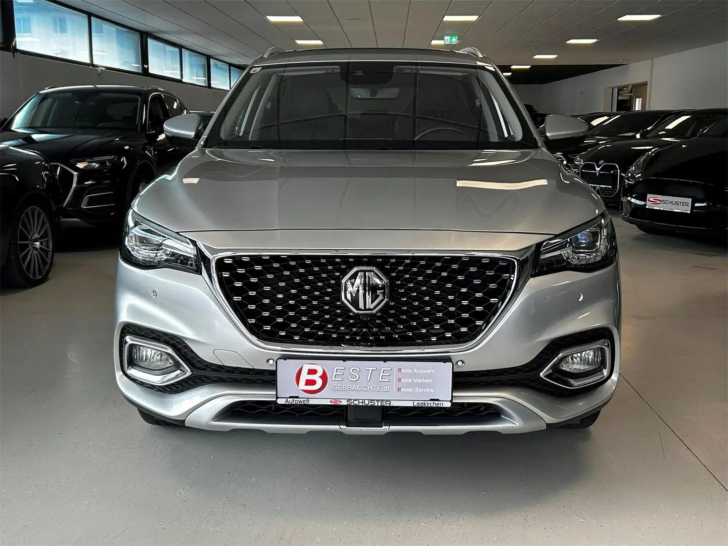 MG EHS 1,5T GDI PHEV Luxury Aut. Silber - 2