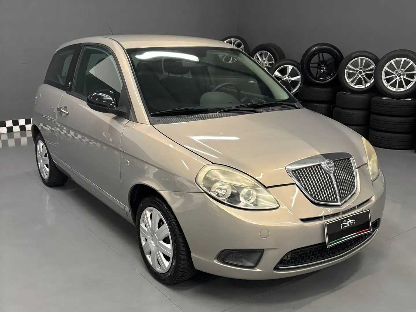 Lancia Ypsilon Ypsilon II 2011 1.2 8v Platinum 69cv Bronzo - 1