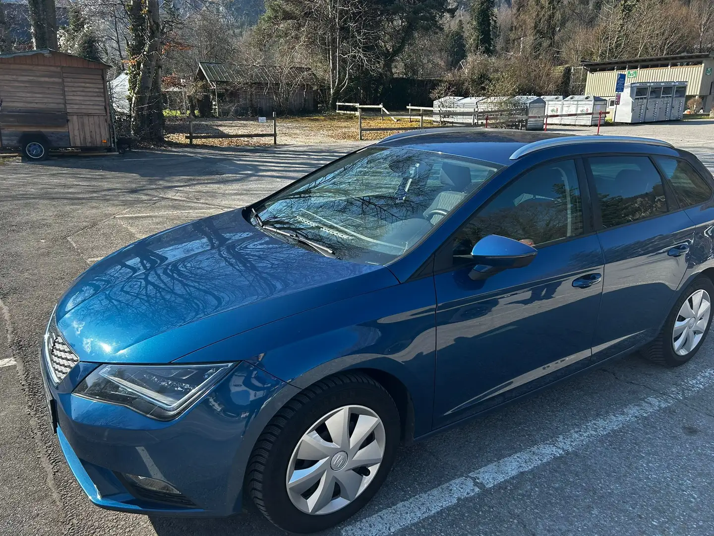 SEAT Leon Leon ST Style 1,2 TSI Start-Stopp Style Blau - 2