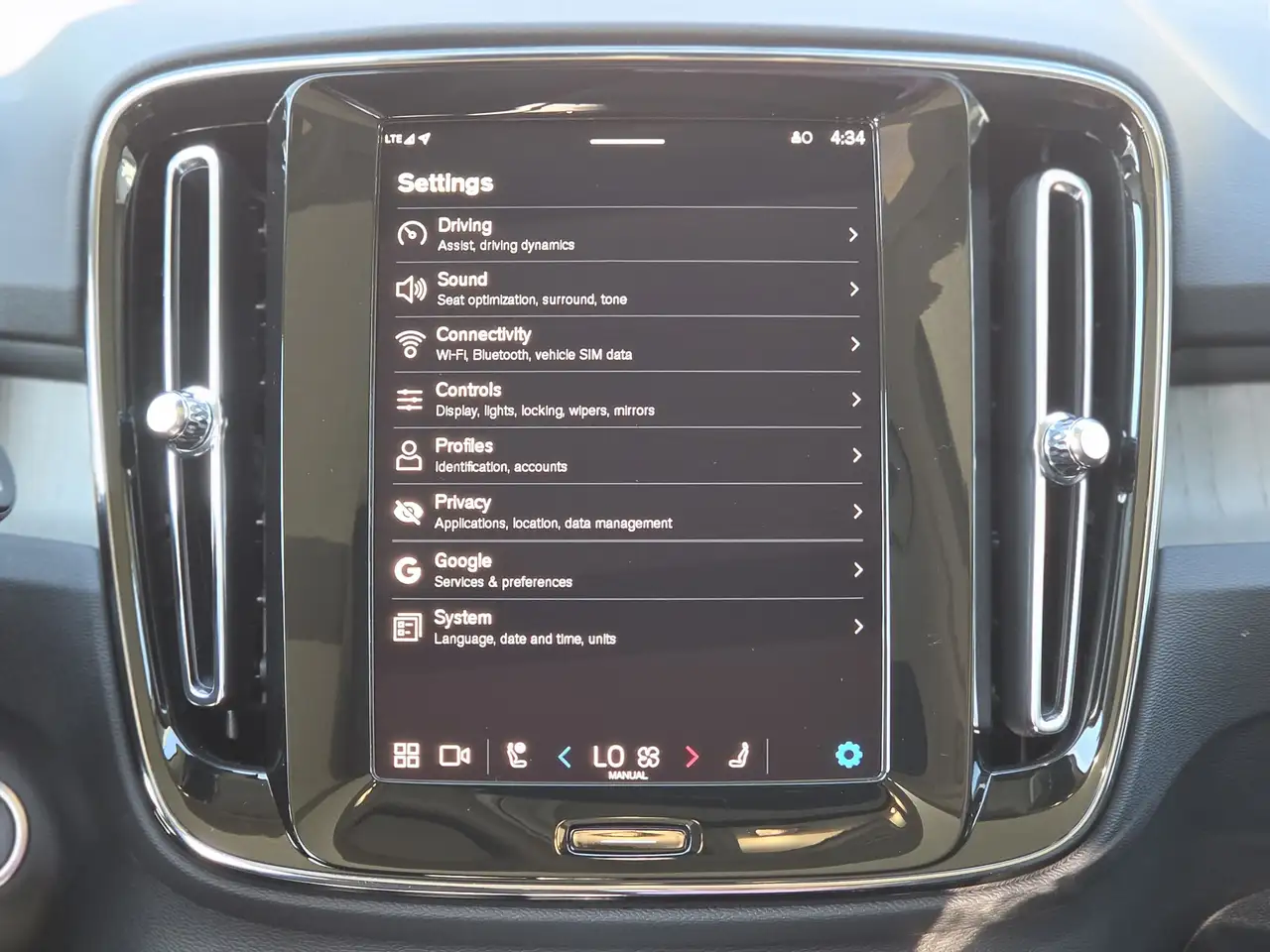 Volvo XC40 снимка Volvo XC40
