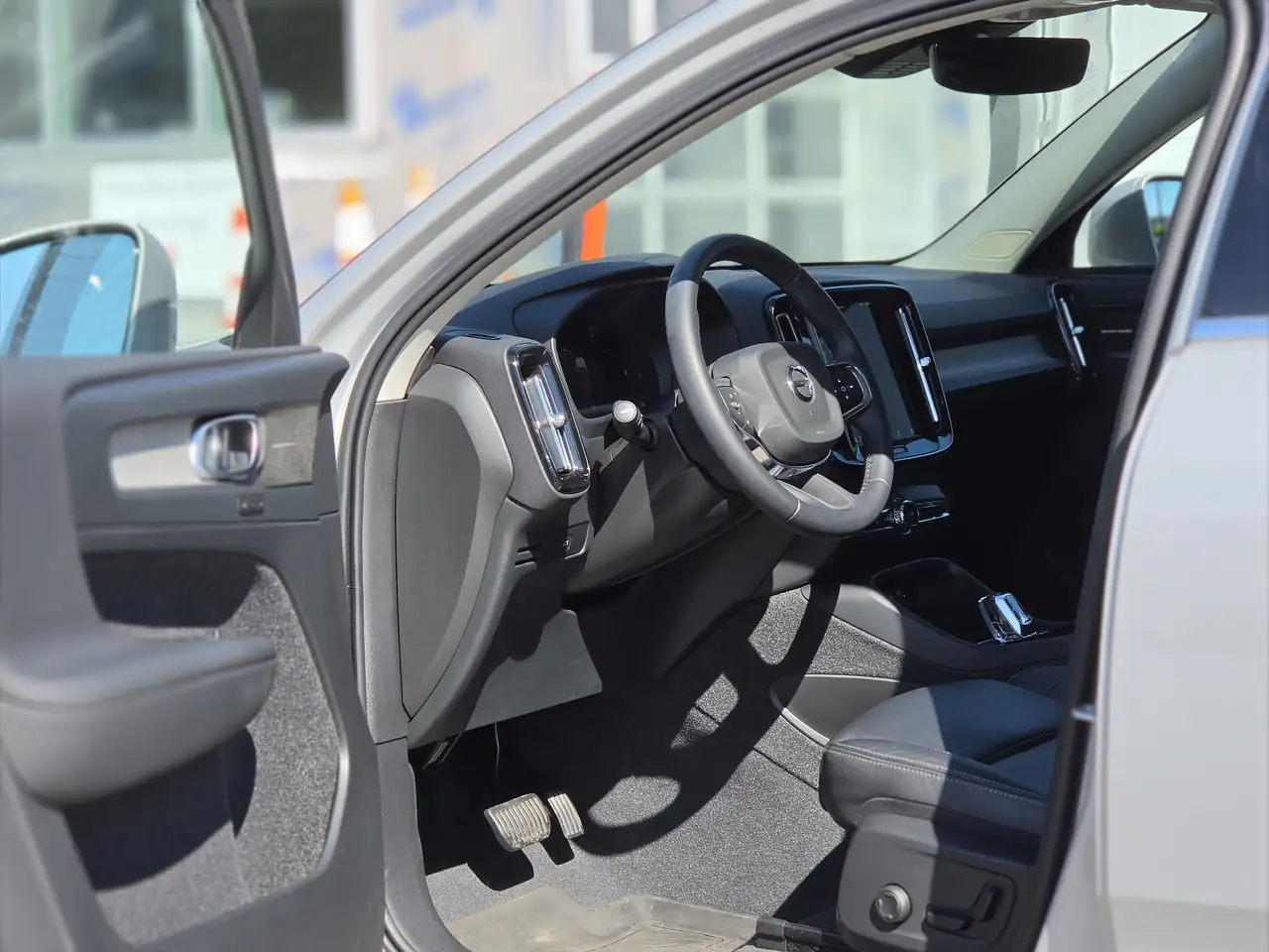 Volvo XC40 снимка Volvo XC40