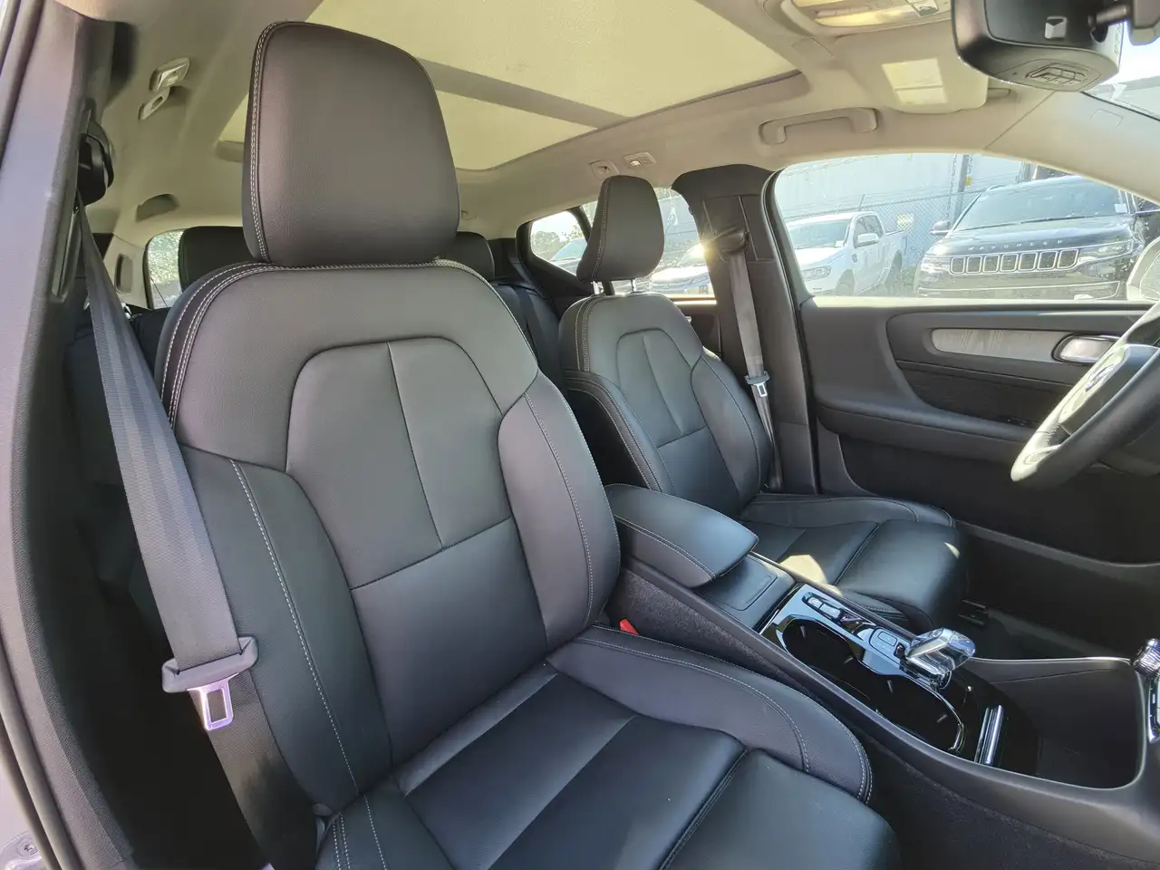 Volvo XC40 снимка Volvo XC40