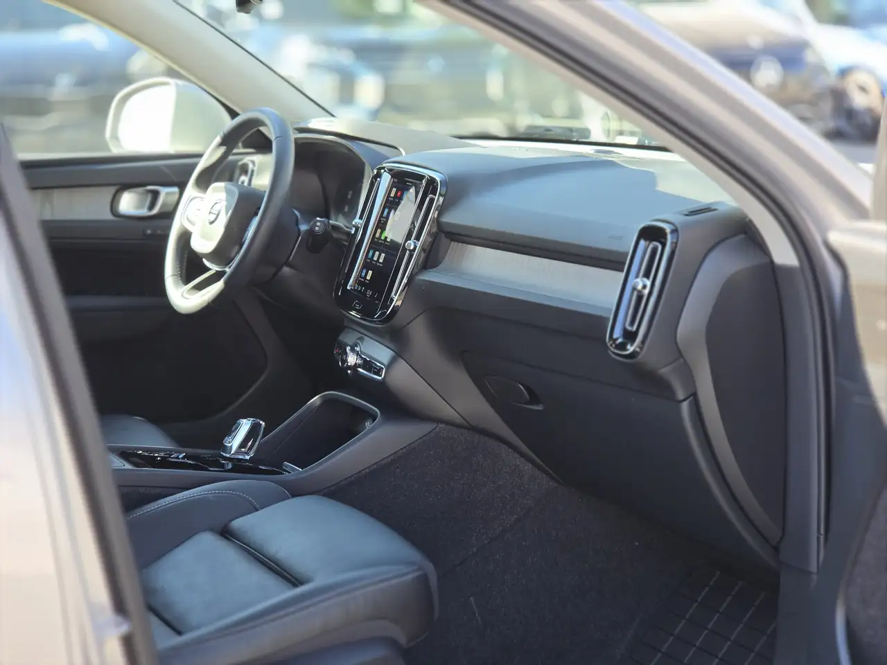 Volvo XC40 снимка Volvo XC40