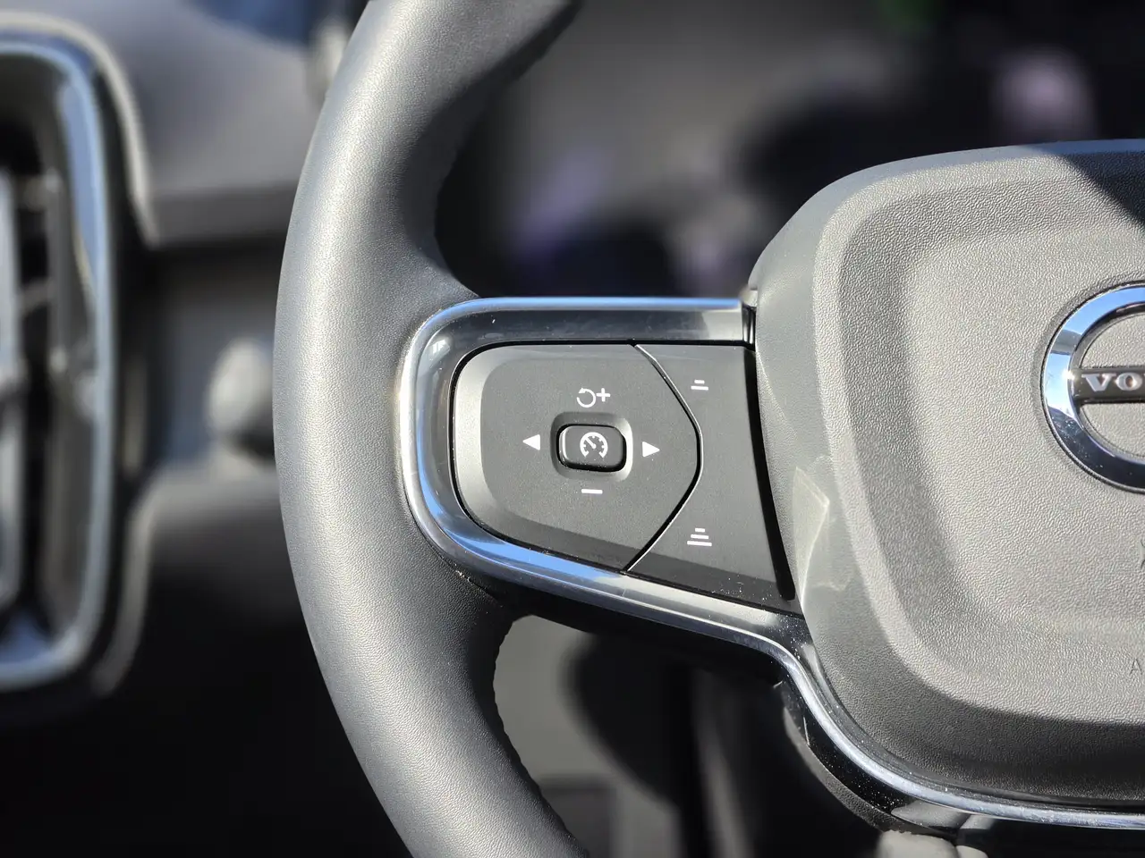 Volvo XC40 снимка Volvo XC40