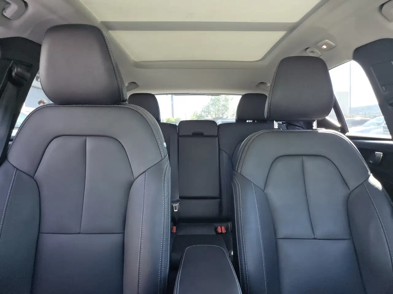 Volvo XC40 снимка Volvo XC40