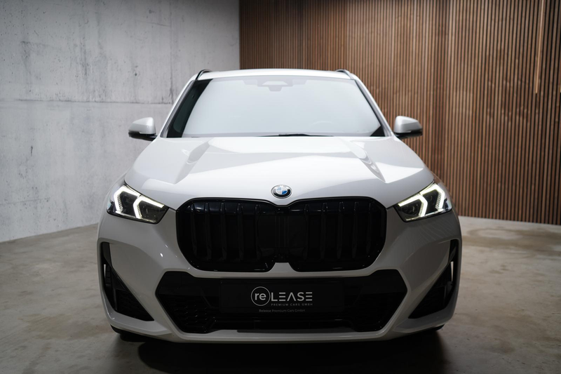 BMW X1 xDrive23d M-Sport | Pano | Inno | H&K | Ahk — photo 3