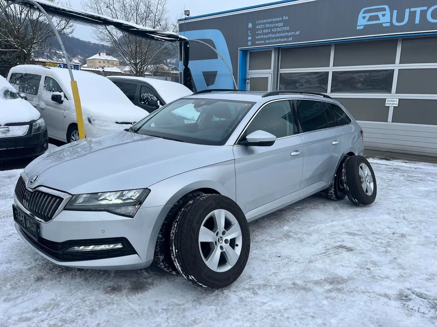 Skoda Superb Kombi 1,6 TDI Ambition DSG ACC-LED-Carplay Silber - 1