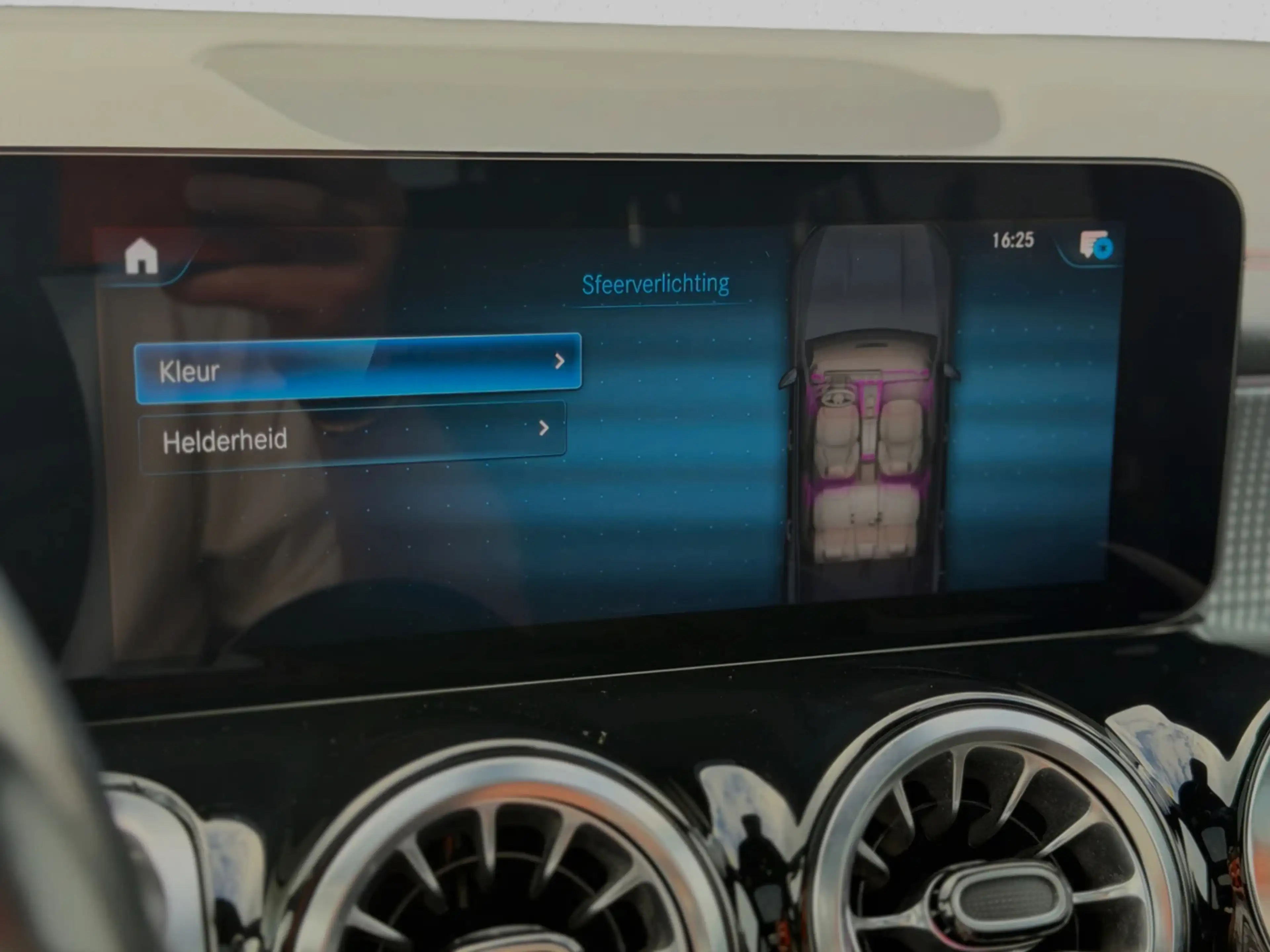 Mercedes-Benz EQB 250 AMG Line 7p. 67 kWh 93% SoH(NL-auto, 1e Eig, Deale — photo 16
