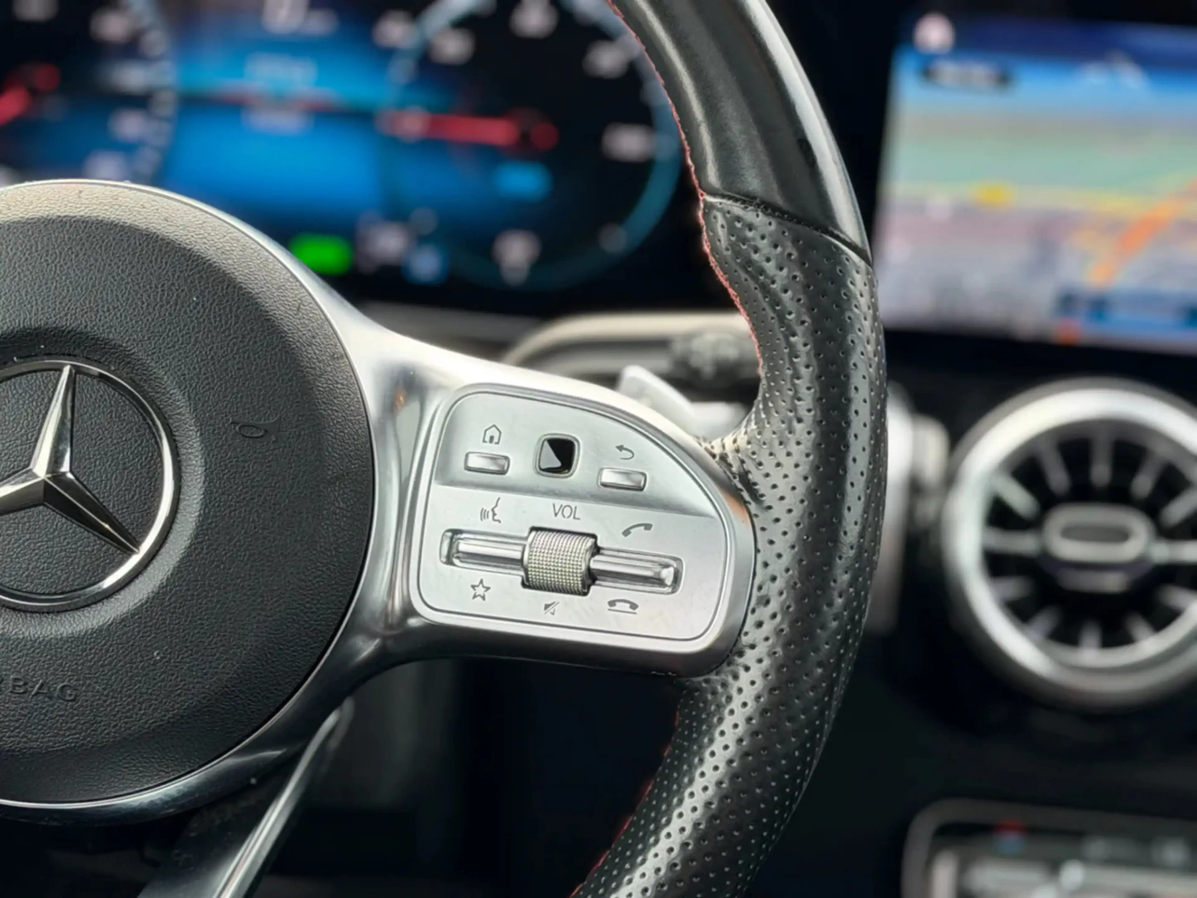 Mercedes-Benz EQB 250 AMG Line 7p. 67 kWh 93% SoH(NL-auto, 1e Eig, Deale — photo 22