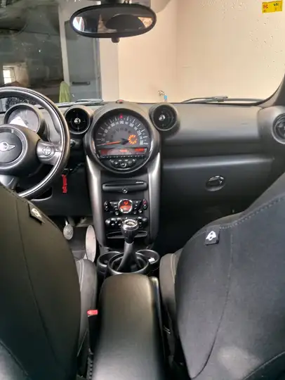 MINI Countryman Cooper D 2016, foto 3