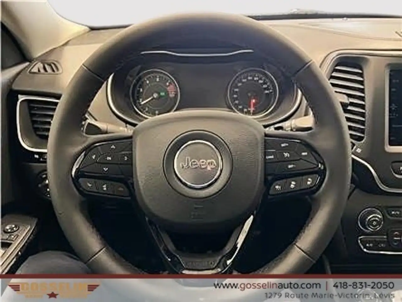 Jeep Cherokee снимка Jeep Cherokee