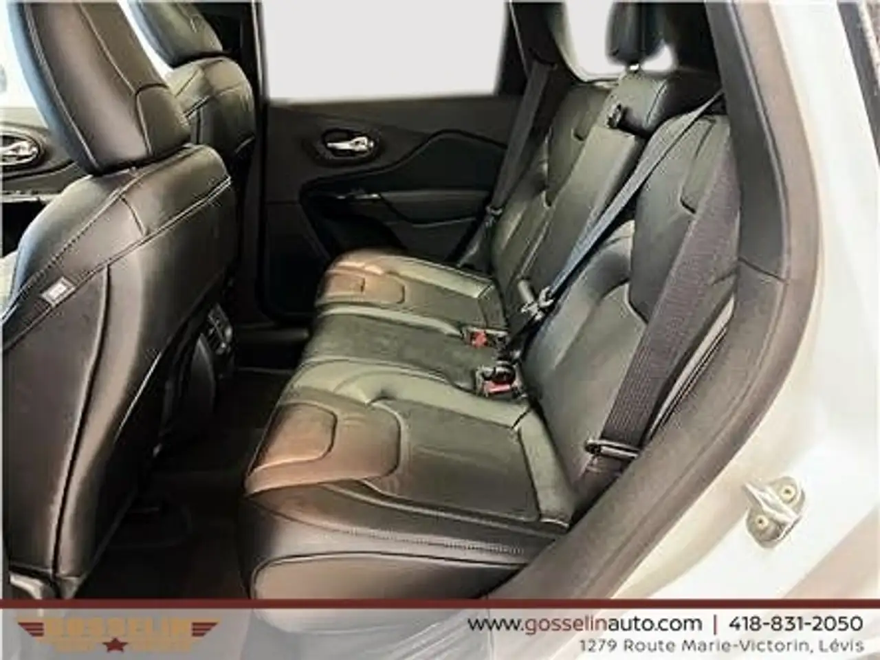 Jeep Cherokee снимка Jeep Cherokee