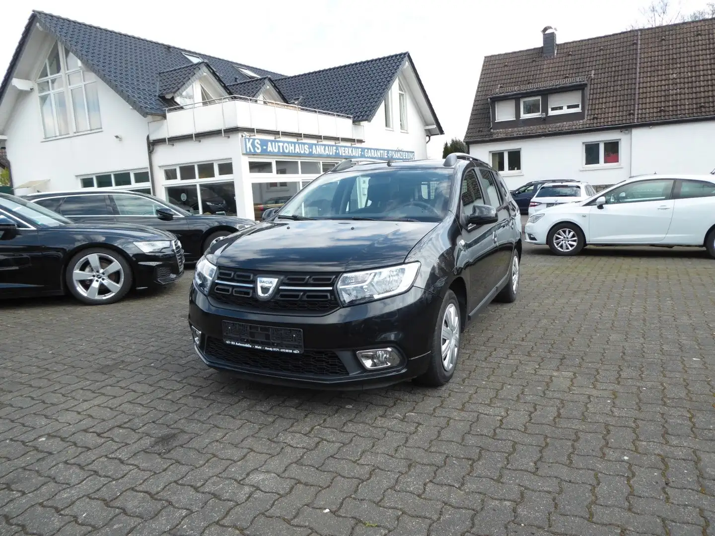 Dacia Logan MCV Lauréate Schwarz - 2