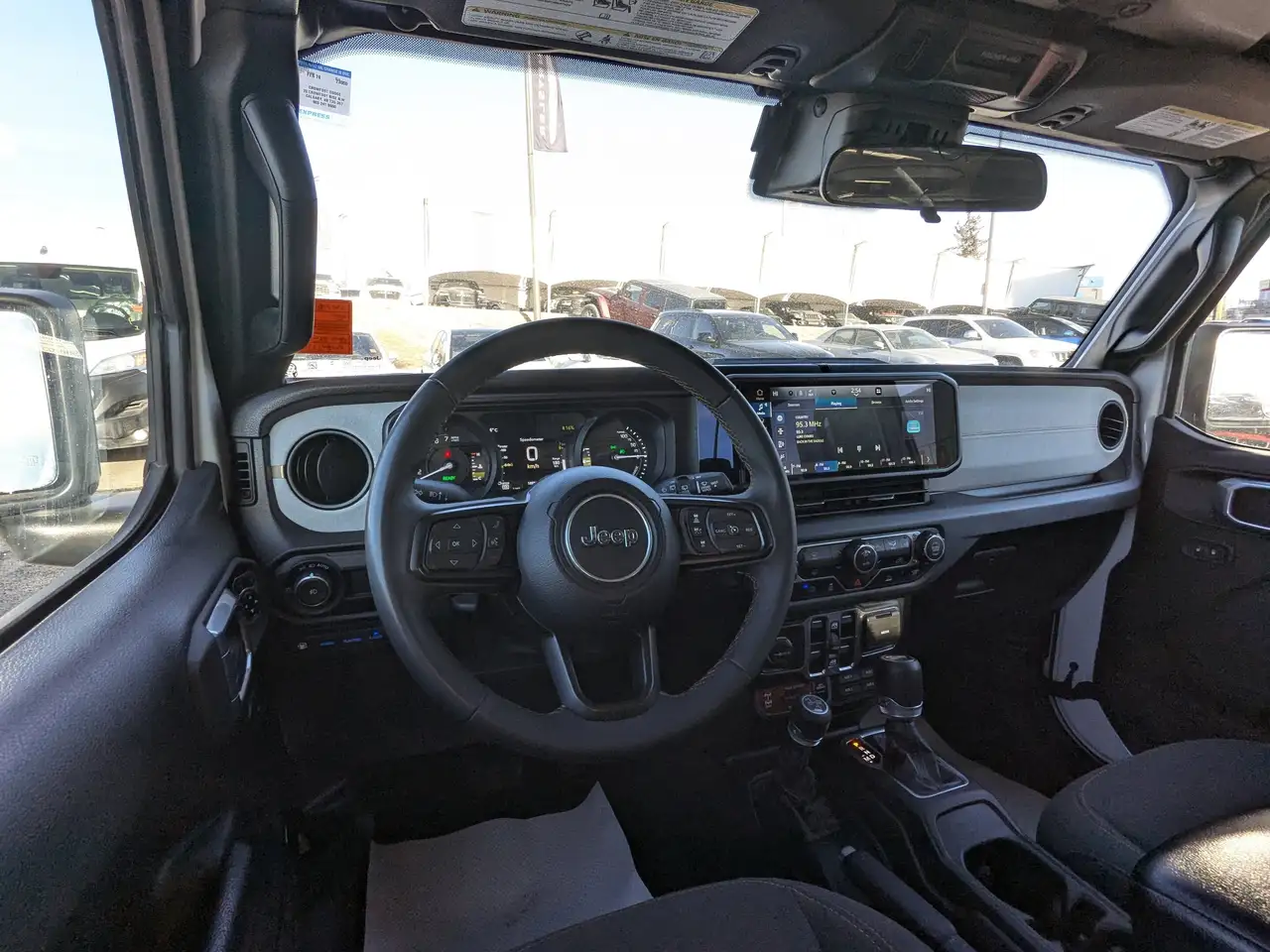 Jeep Wrangler снимка Jeep Wrangler