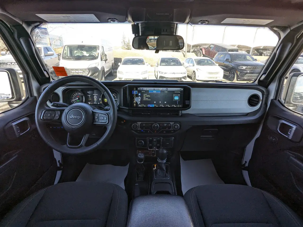 Jeep Wrangler снимка Jeep Wrangler