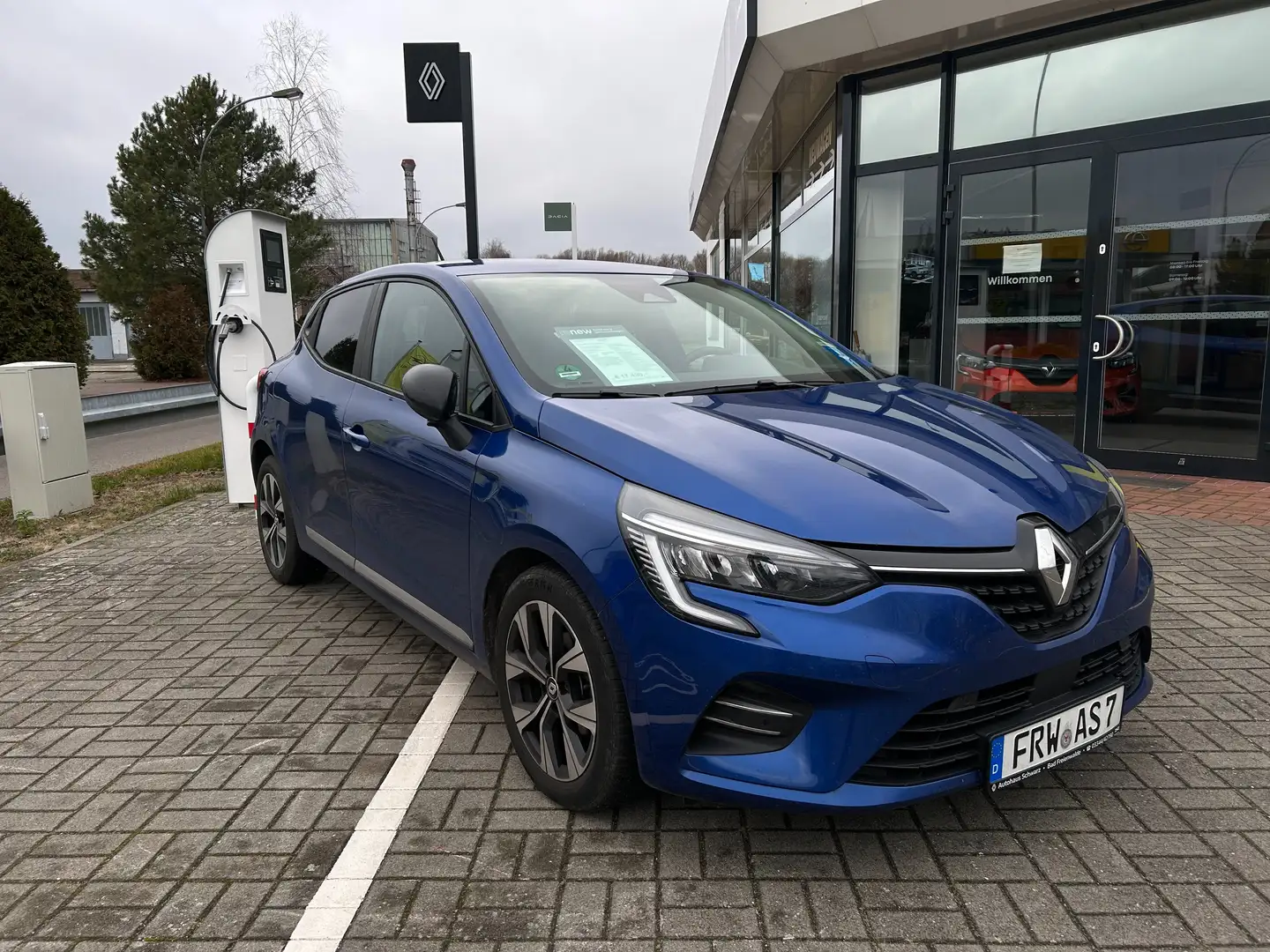 Renault Clio Techno Bleu - 1