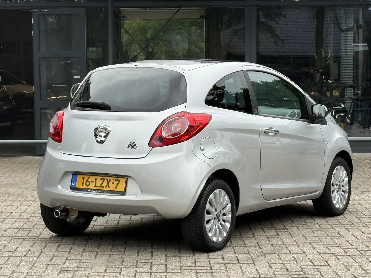 Ford Ka/Ka+ 1.2 Titanium X/Clima/Stoelverwarming/Dakje/LichtMe Сірий - 2
