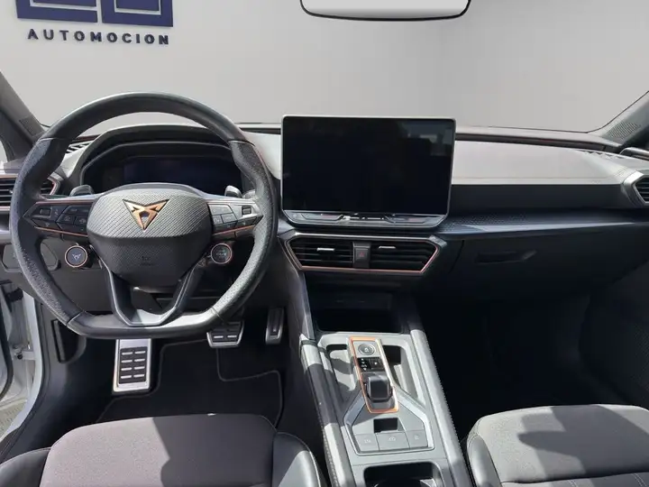Cupra 2025, foto 17