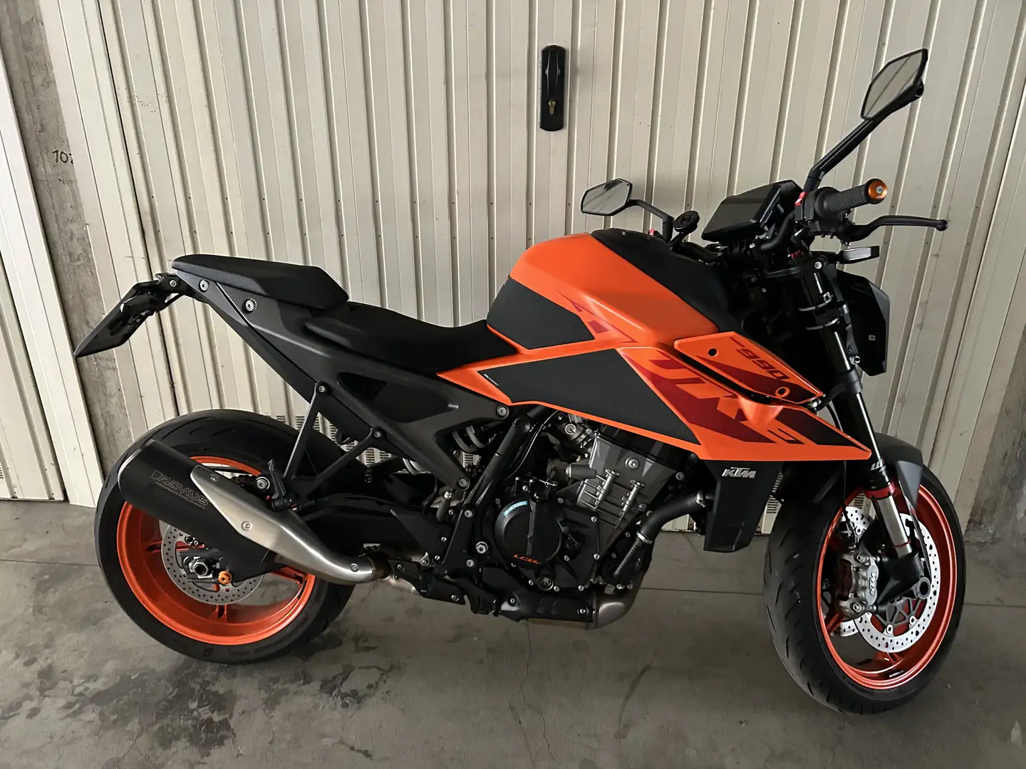 KTM 990 Super Duke - 2