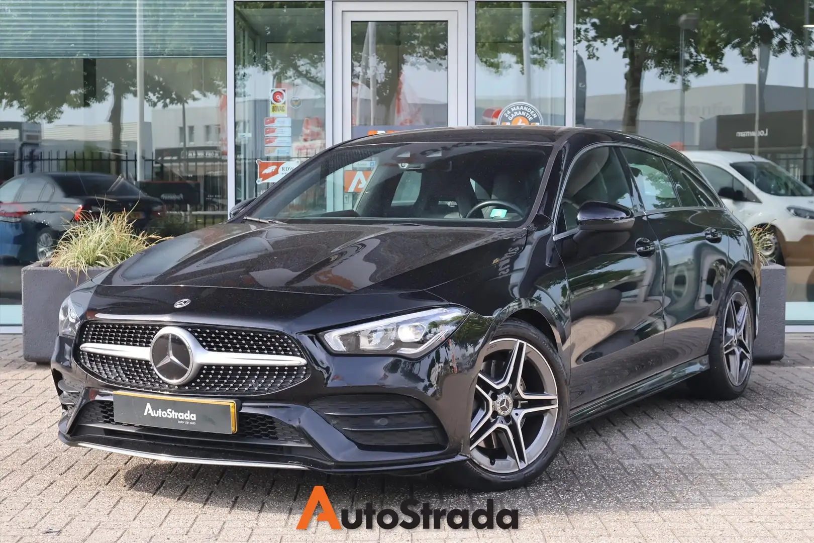 Mercedes-Benz CLA 200 Shooting Brake AMG-Line 163pk 7G-DCT | Dodehoek | Noir - 1