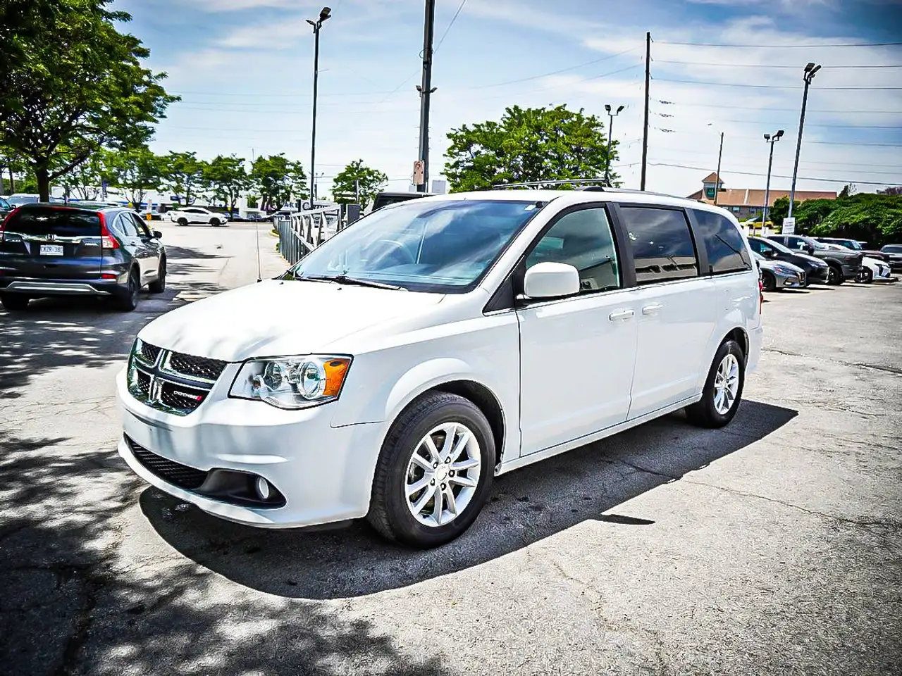 Dodge Grand Caravan снимка Dodge Grand Caravan