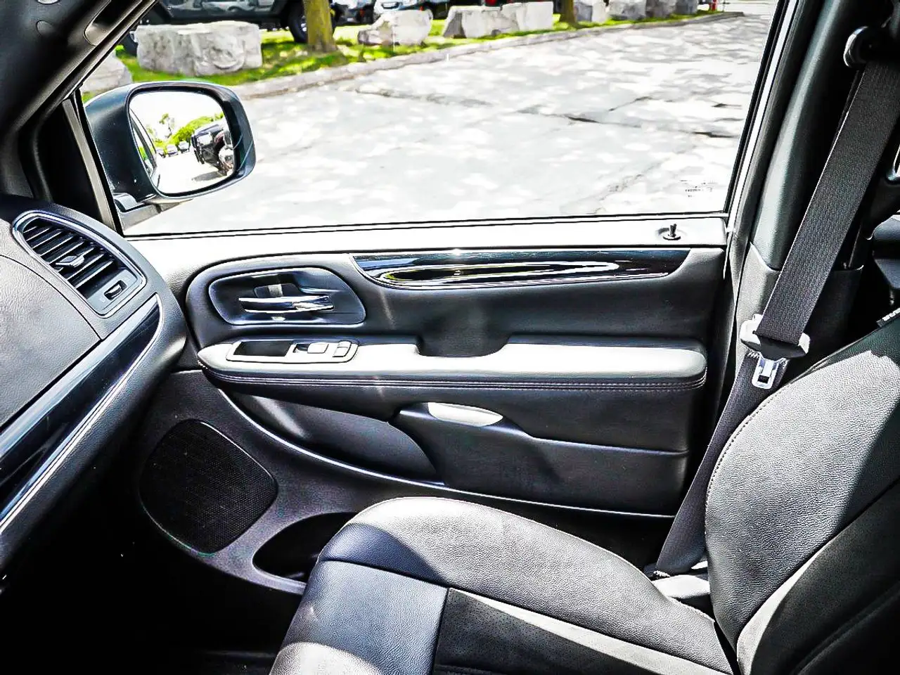 Dodge Grand Caravan снимка Dodge Grand Caravan